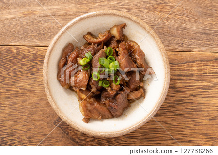 Spicy grilled pork forehead Spicy grilled pork forehead 127738266