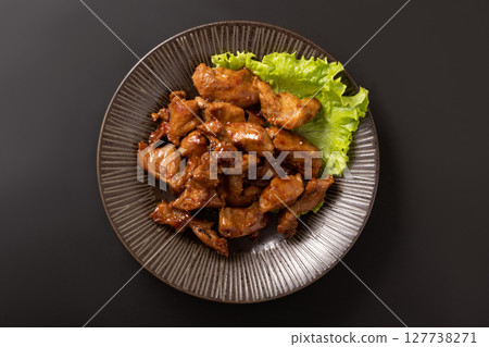 Spicy grilled pork forehead 127738271
