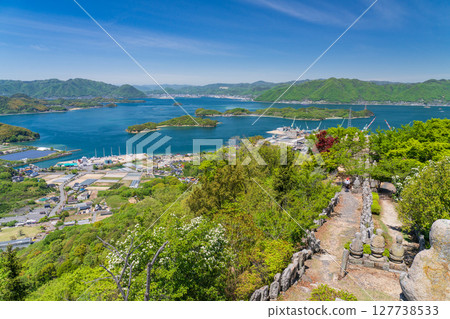 <廣島縣> 瀨戶內海上漂浮的因島白瀧山頂景色 127738533
