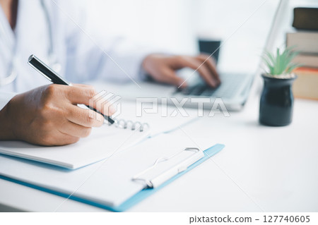 Concept business doctor education essential globalization, student learn and study in university and college to master knowledge needed travel global economy. book stethoscope for medical health care 127740605