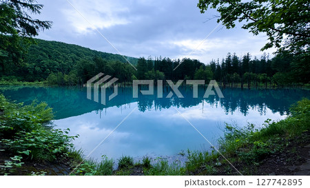 The beautiful views in Hokkaido 127742895