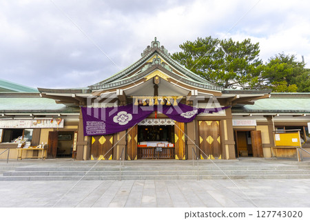 View of Kameyama Hachimangu shrine in Shimonoseki, Japan View of Kameyama Hachimangu shrine in Shimonoseki, Japan 127743020