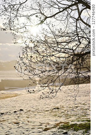 Winter scenery at the ruins of Azuchi Castle, Shiga Prefecture 127746480