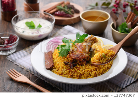 正宗辣味雞肉飯和印度菜套餐 正宗辣味雞肉飯和印度菜套餐 127747307