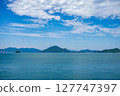 Early summer scenery of the Seto Inland Sea overlooking Takaneshima Island from Omishima Island | A refreshing and spectacular view of the blue sky and sea 127747397