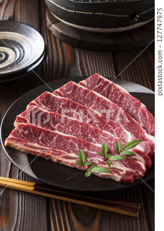 帶骨和牛肋排 127747975