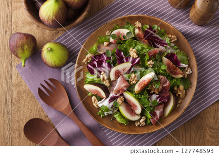 圖1的沙拉。 圖1的沙拉。 127748593