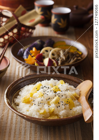 Chestnut rice with red beans Chestnut rice with red beans 127749066