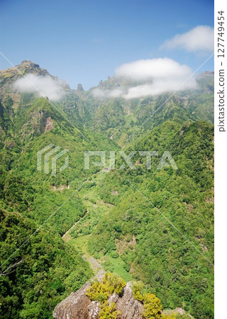 Mountainous Madeiran landscape, Portugal Mountainous Madeiran landscape, Portugal 127749454