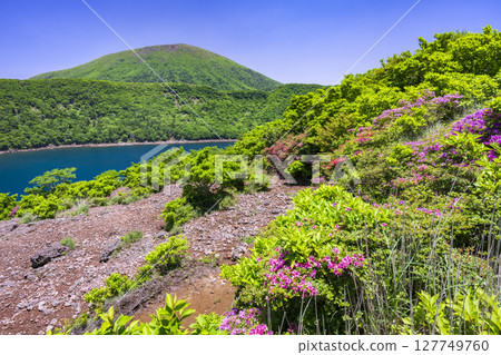 View of Mt. Karakunidake from the deep green of Onami Pond View of Mt. Karakunidake from the deep green of Onami Pond 127749760