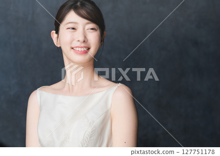 Young woman doing skin care beauty image Young woman doing skin care beauty image 127751178