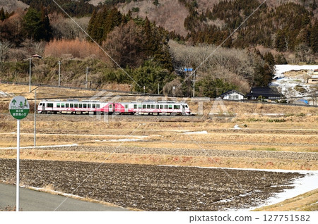 The Kamaishi Line as seen from the rice paddies near the roadside station Tono Kaze no Oka The Kamaishi Line as seen from the rice paddies near the roadside station Tono Kaze no Oka 127751582