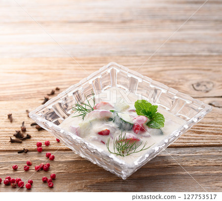 Cucumber and Tomato Raita (Indian-style Yogurt Salad) 127753517
