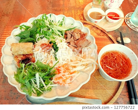Vietnamese food Bun Cha 2 127756722