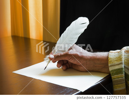 Old hand write letter on the table 127757335