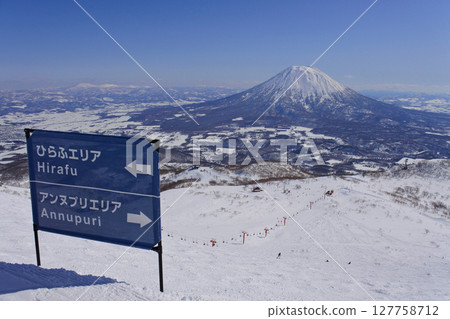 Mount Yotei 127758712