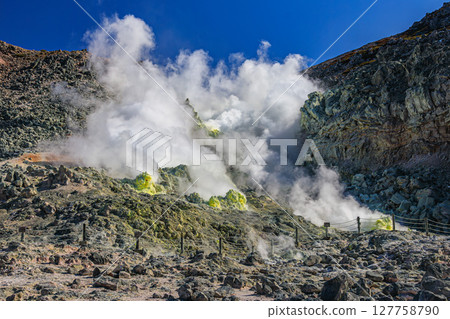 The heartbeat of the earth, volcanic areas where steam rises 127758790