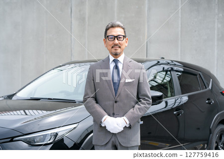 Driver Dealer Car Driver Dealer Car 127759416
