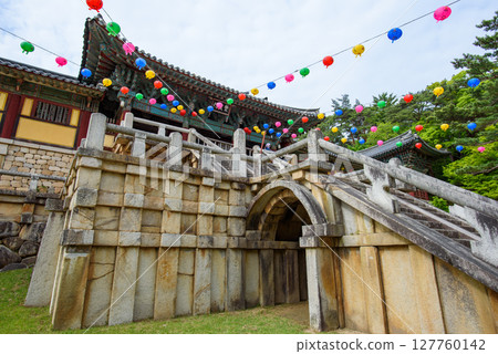 Bulguksa Buddhist temple, UNESCO World Heritage Site in Gyeongju, South Korea Bulguksa Buddhist temple, UNESCO World Heritage Site in Gyeongju, South Korea 127760142