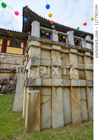 Bulguksa Buddhist temple, UNESCO World Heritage Site in Gyeongju, South Korea Bulguksa Buddhist temple, UNESCO World Heritage Site in Gyeongju, South Korea 127760144