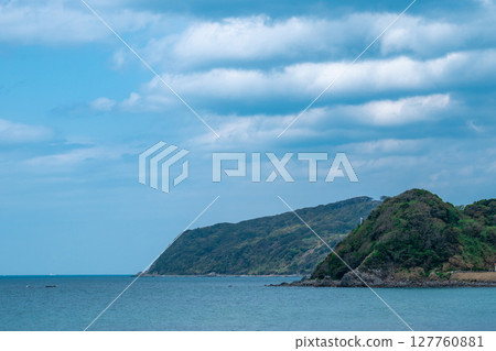 Beautiful early summer at Sakurai Futamigaura, Itoshima City, Fukuoka Prefecture 127760881