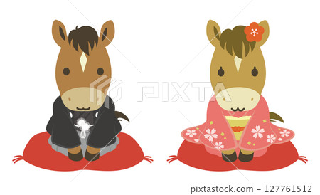 一對穿著日式服裝的可愛馬夫婦的插圖，馬年新年賀卡的材料 127761512