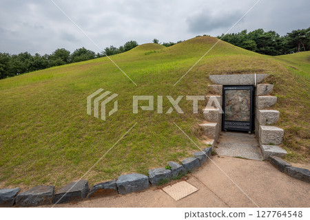 Tomb of King Muryeong and Royal Tombs of Baekje dynasty period, UNESCO World Heritage Site in Gongju, South Korea 127764548