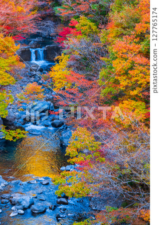 土chi峽（秋天） 127765174