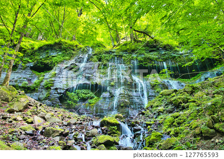 Soren Falls flowing into Sukkansawa in Nasushiobara City, Tochigi Prefecture 127765593