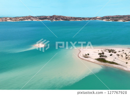 Vivid aerial view of Embalse de La Pedrera  127767928