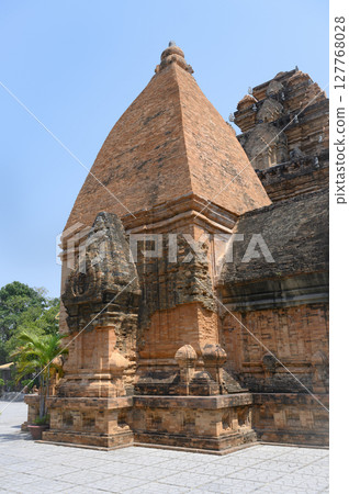 Ancient sacred Po Nagar Cham Tower built in the 12th century in Nha Trang, Vietnam 127768028