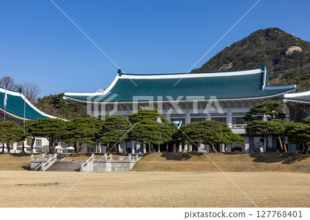 South Korean Presidential Office Cheong Wa Dae 127768401
