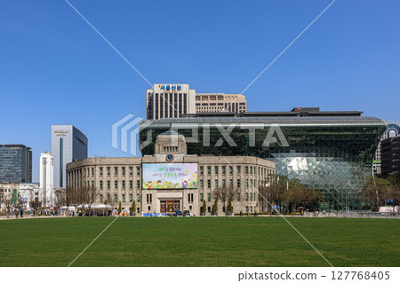 Seoul City Hall 127768405