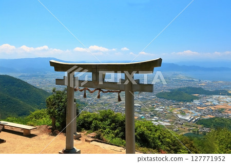 [香川縣] 天氣好的時候可以看到高屋神社（天空之鳥居）觀音寺市區和瀨戶內海 127771952