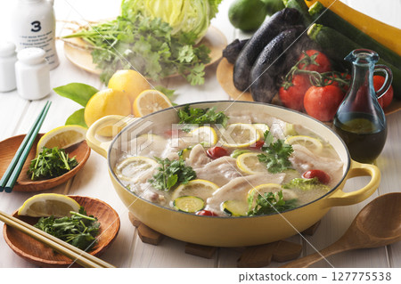 Salt lemon pot Salt lemon pot 127775538