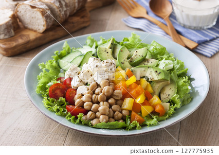 Power salad 127775935