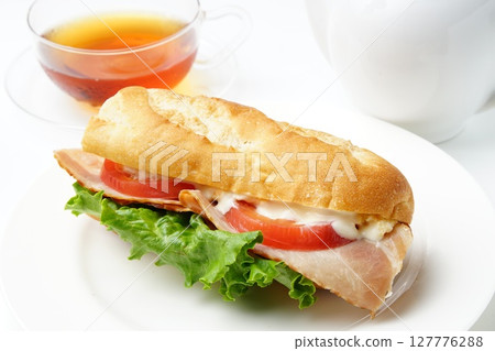 Baguette ham sandwich 127776288