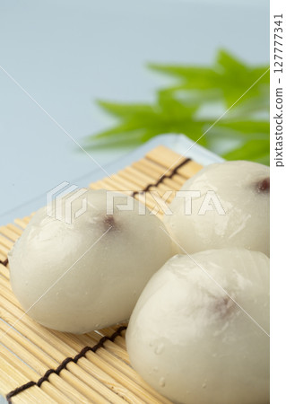 Fresh Kudzu Manju Fresh Water Manju Fresh Kudzu Manju Fresh Water Manju 127777341