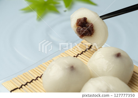 Fresh Kudzu Manju Fresh Water Manju Fresh Kudzu Manju Fresh Water Manju 127777350