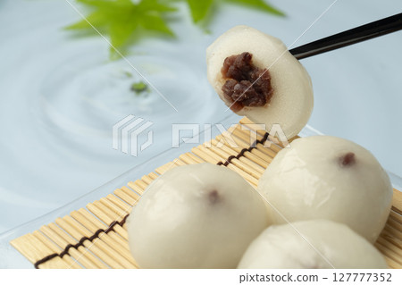 Fresh Kudzu Manju Fresh Water Manju Fresh Kudzu Manju Fresh Water Manju 127777352