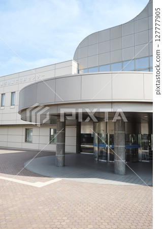 札幌市中央圖書館外觀（景點和周邊設施系列） 127777905