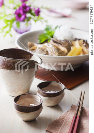 Sake and boiled sea bream Sake and boiled sea bream 127779424