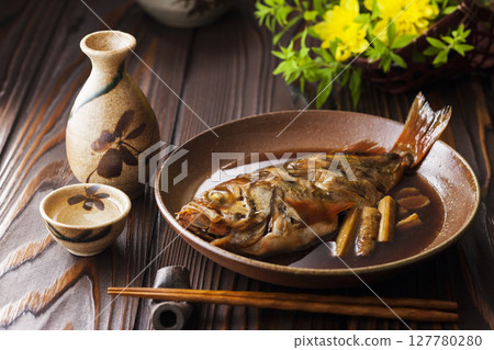 Boiled rockfish and sake 127780280