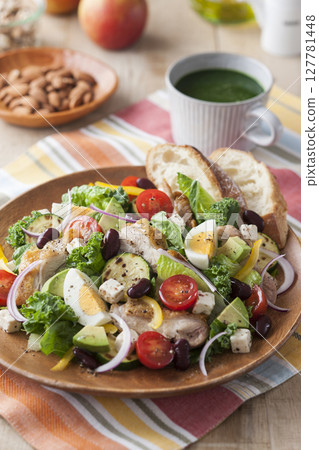 力量沙拉 127781448