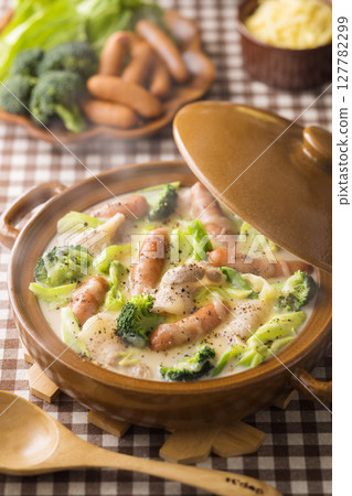 Soy milk cheese hotpot 127782299