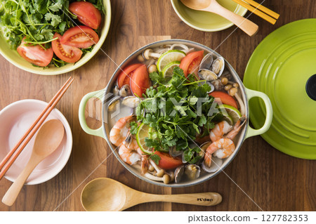 香菜火鍋 127782353