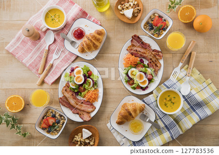 Breakfast image 127783536