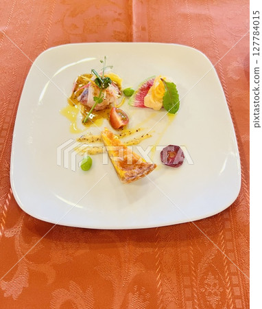Appetizer lunch at the wedding venue Appetizer lunch at the wedding venue 127784015
