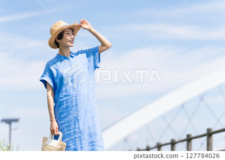 女生 女孩 女性 127784026