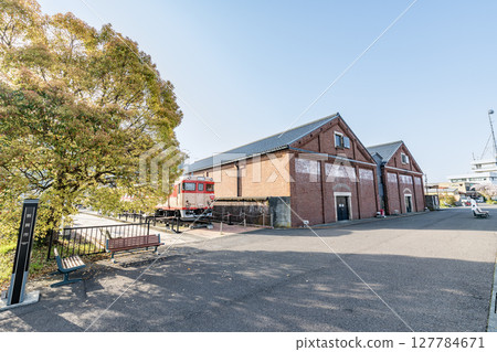 Tsuruga Red Brick Warehouse on a clear day, a popular tourist facility in Tsuruga City, Fukui Prefecture 127784671